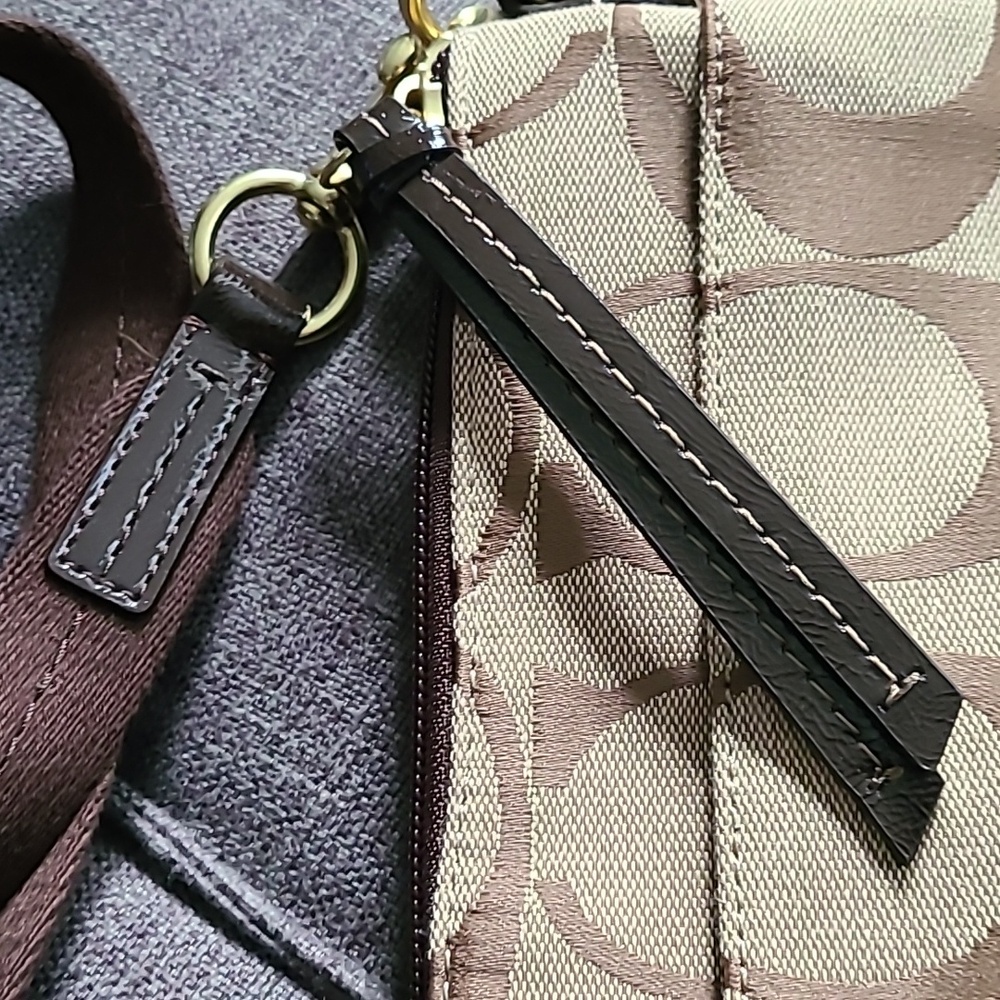 Coach crossbody purse bag - Picture 16 of 17